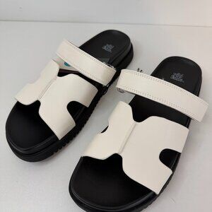 New in Box & Tags Wild Fable Size 8 White and Black Sandal Adjust. Velcro Strap